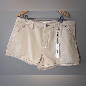 Vigoss Carpenter Short Khaki Color Loop on Side Women’s Plus Size 18W